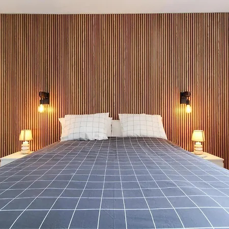 Lovely In With Kitchenette פואנגירולה